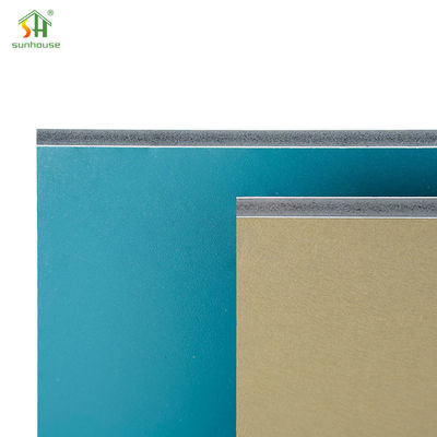 ราคาดี แผ่นผนังมิตรต่อสิ่งแวดล้อมทางการค้า แผ่นคริสตัลคาร์บอนที่มีเนื้อเยื่อไม้ยางธรรมชาติ ออนไลน์