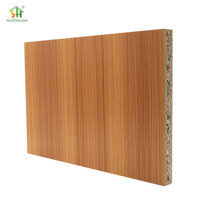 ราคาดี 9 มม. 12 มม. 15 มม. Melamine Chipboard Veneer Fiberboard 4x8ft Melamine Particle Board ผนังกระดาษกระดาษกระดาษ ออนไลน์