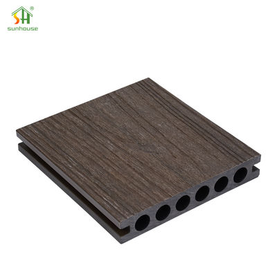 ราคาดี Co Extruded Composite Decking 25mm WPC แผ่นพื้น กันน้ํา สําหรับระเบียงพาณิชย์ ออนไลน์