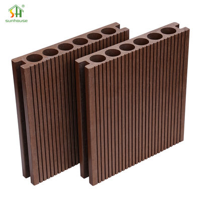 ราคาดี 140x25mm WPC Co Extrusion Decking พลาสติกไม้ผสมพื้นพื้น ออนไลน์