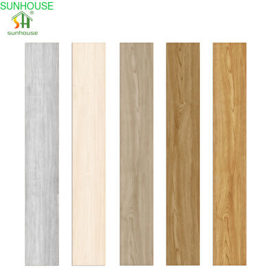 6 มม SPC หิน พลาสติกผสมพื้น 7x48 นิ้ว กันน้ํา แอนติสลิป R9 กันไฟ ประเภท B สําหรับที่อยู่อาศัยและการค้าเบา